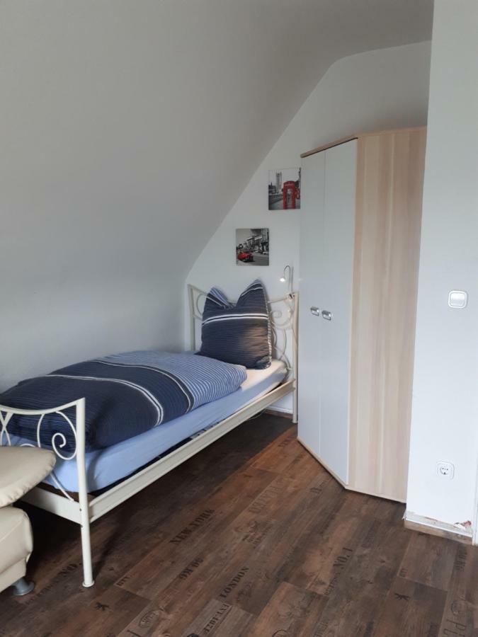 An Der Norf 65 Bitte Beachten Sie Die Check-In Und Check-Out Zeiten Neuss Exterior foto