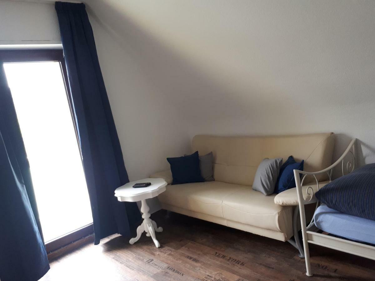 An Der Norf 65 Bitte Beachten Sie Die Check-In Und Check-Out Zeiten Neuss Exterior foto